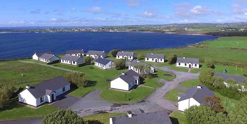 Quilty Holiday Cottages - Type B Buitenkant foto